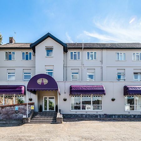 Norwich Hotel Екстер'єр фото