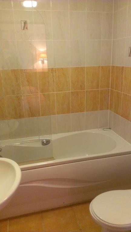Norwich Hotel Екстер'єр фото