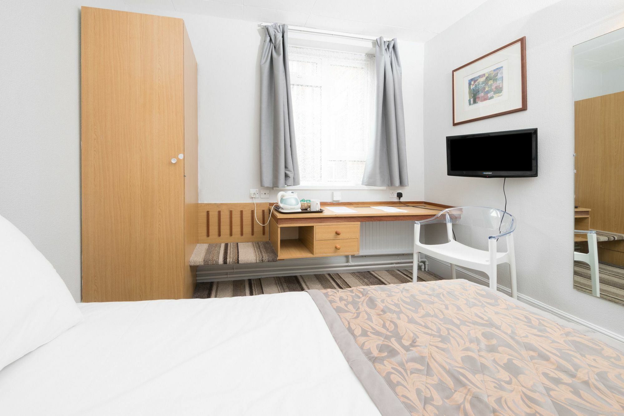 Norwich Hotel Екстер'єр фото
