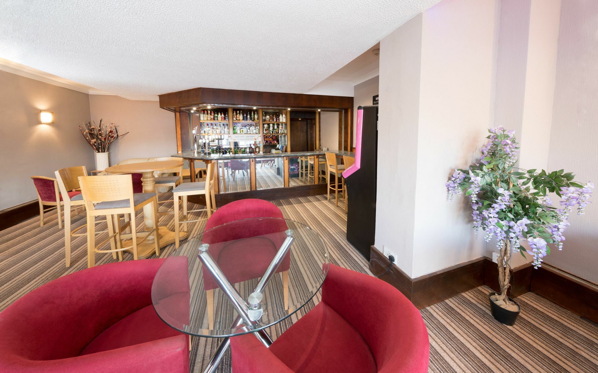 Norwich Hotel Екстер'єр фото
